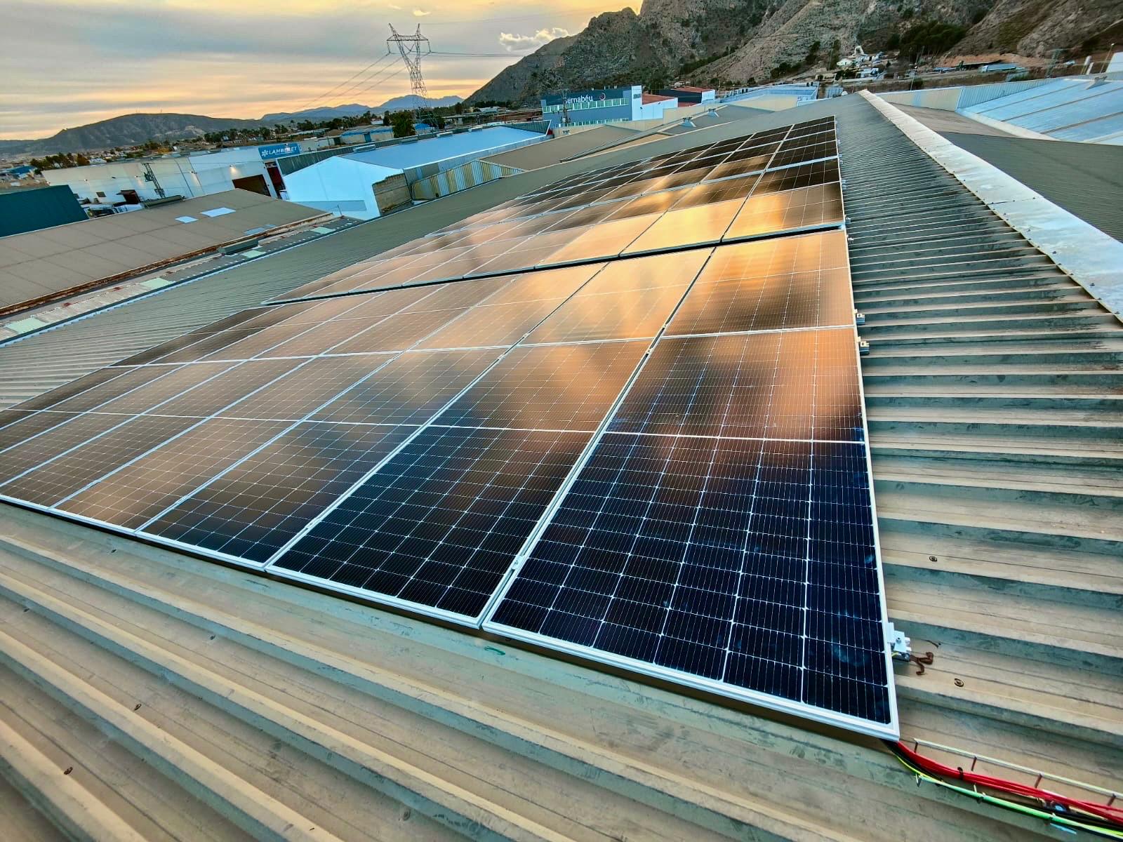 Almacén textil en Málaga 34,80kW