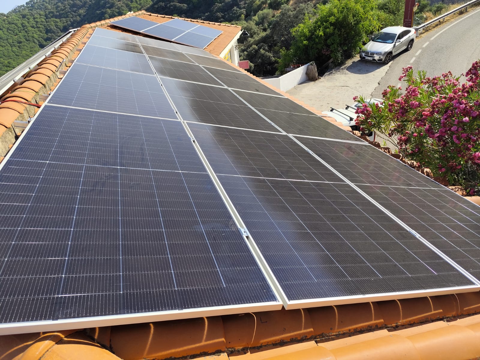 Fábrica de jamones en Algatocín 30 kWP